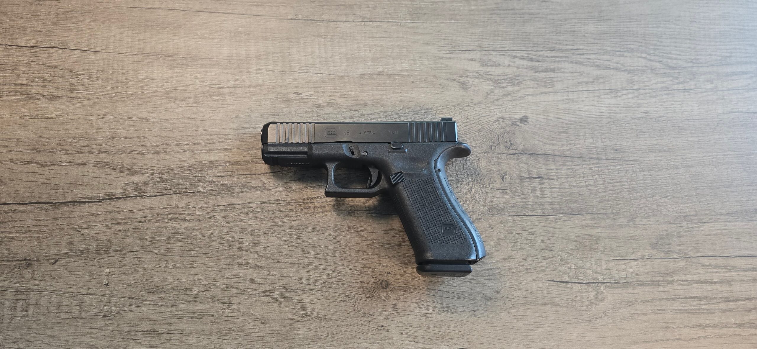 Used: Police Glock 45 9mm Handgun - Image 4